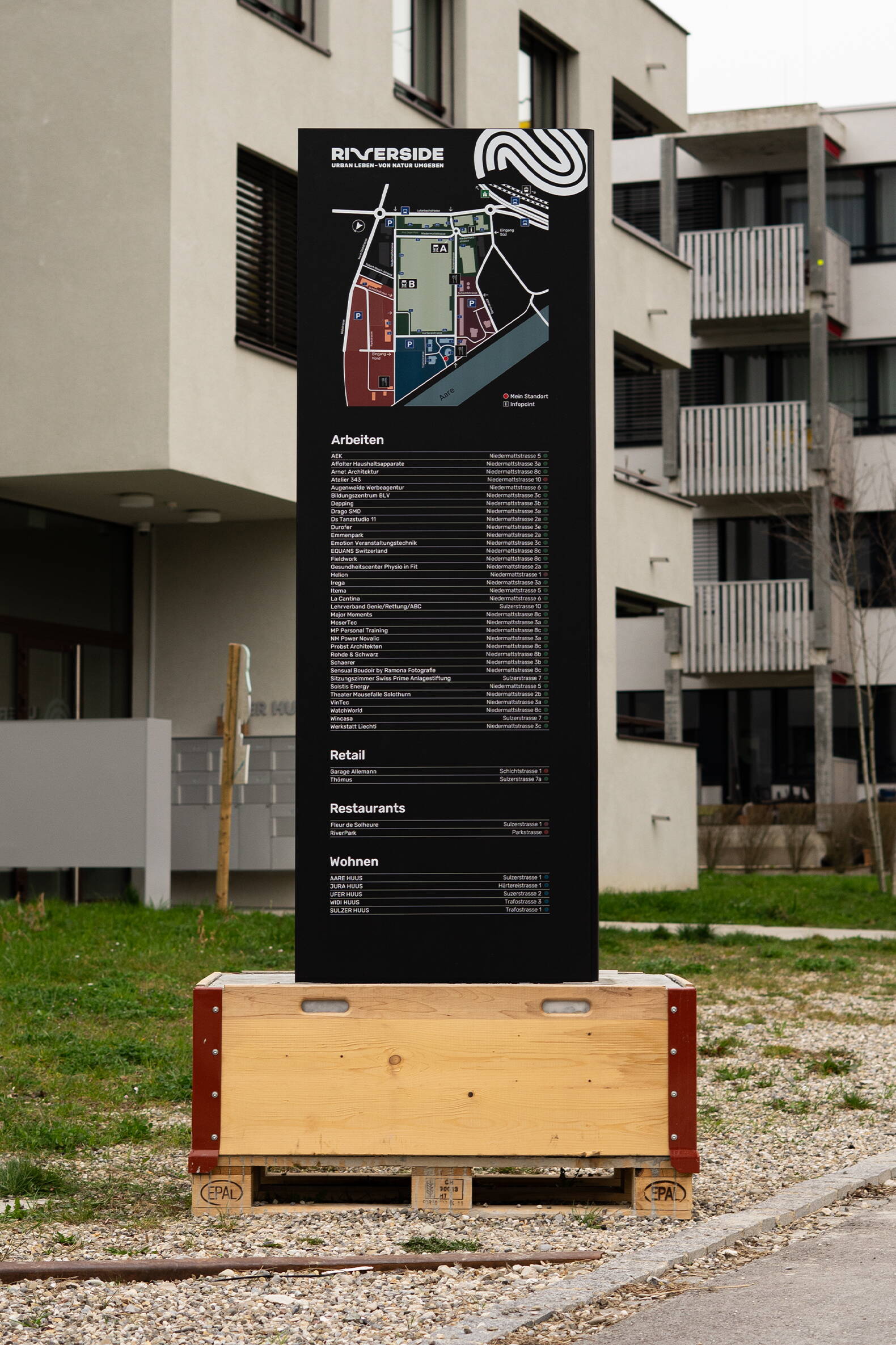 riverside-signaletik-02-stele.jpg